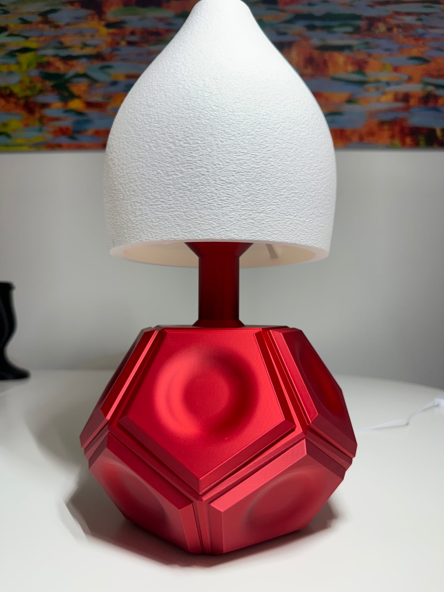 Roberta Lamp - USB-C charging port